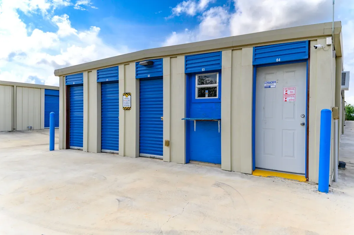 Drive up mini storage unit KO Storage of Pearsall, TX